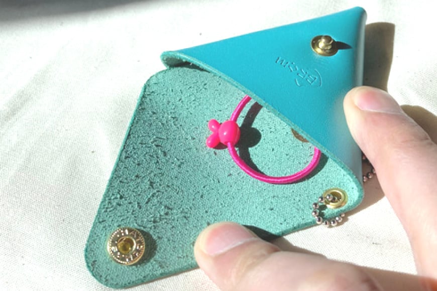 牛革 財布 三角 コインケース 1個 おいらせブルー [CBRO.m 青森県 おいらせ町 oi02ayo710006] コンパクト 革 ウォレット レディース メンズ ハンドメイド 手作り 青