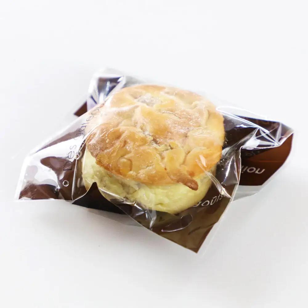 がっこチーズ 12個入 いぶりがっこ チーズケーキ おつまみ 一口大 秋田 菓子舗 亀太郎 生菓子