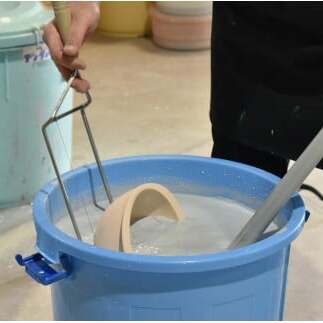 有田焼 おしゃれな万能鍋 5way pot スカイブルー 大小 2個セット 料理家 河瀬璃菜 おしゃれ土鍋 大容量の土鍋 コラボ オーブン 食器 直火 調理器具 キッチン用品 かわいい土鍋 ペア土鍋 