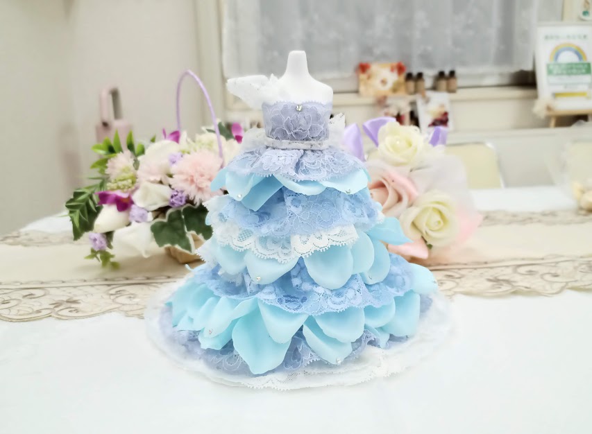 新宿フラワークラフト体験工房 お姫様ドレスでふわふわフラワードール作り