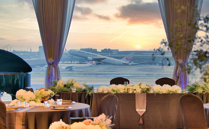 ◆スカイウェディング羽田の結婚式へ参列されるお客様限定◆ スカイウェディング羽田で使えるお祝い券 1万円分 チケット WEDDING 挙式 限定 チケット 記念 思い出 羽田 空港 ウェディング サロ