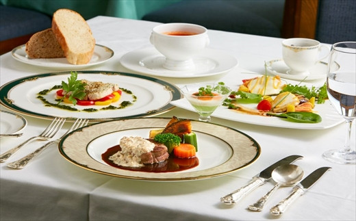 【1泊2食付】 鹿島セントラルホテル 夕食をお部屋で 贅沢スイートグレードアッププラン ペア 宿泊券