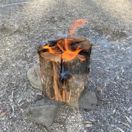 スウェーデントーチ焚き付けセット 5kg 北海道産 広葉樹 薪 キャンプ_北海道産 道東産 広葉樹 木の皮 焚き付け 用 薪 焚き火 初心者 ソロキャンプ キャンプ 10000円 北海道 釧路町 釧路