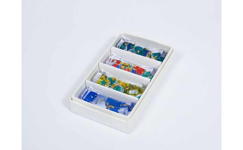 九谷焼のかけらを再生した箸置き HASHI STAND 4点セット (02 混合)