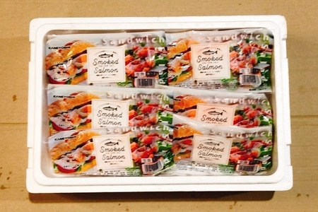 スモークサーモン4～8P(計1kg)＆塩さばフィレ1枚×20P C-09043