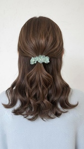 シーリーフフラワーの髪飾り（グリーン）| 髪飾り アクセサリー ハンドメイド かわいい おしゃれ 兵庫県 上郡町