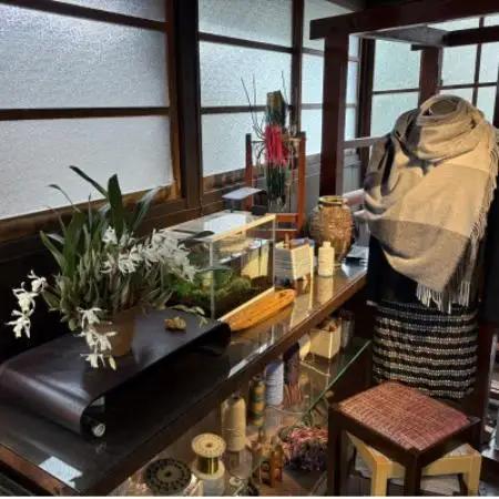 【京都府与謝野町】シルク100% 真綿格子ストール マルチカラー お肌に優しい高級品 贈答用にも【1731668】
