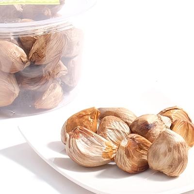 ふるさと納税 加西市 兵庫県加西市特産　黒にんにく 300g[No5698-0616]
