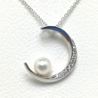 ふるさと納税 志摩市 老舗の真珠専門店・高品質 アコヤ真珠 ペンダント 7.5〜8.0ミリ シルバー・ムーン