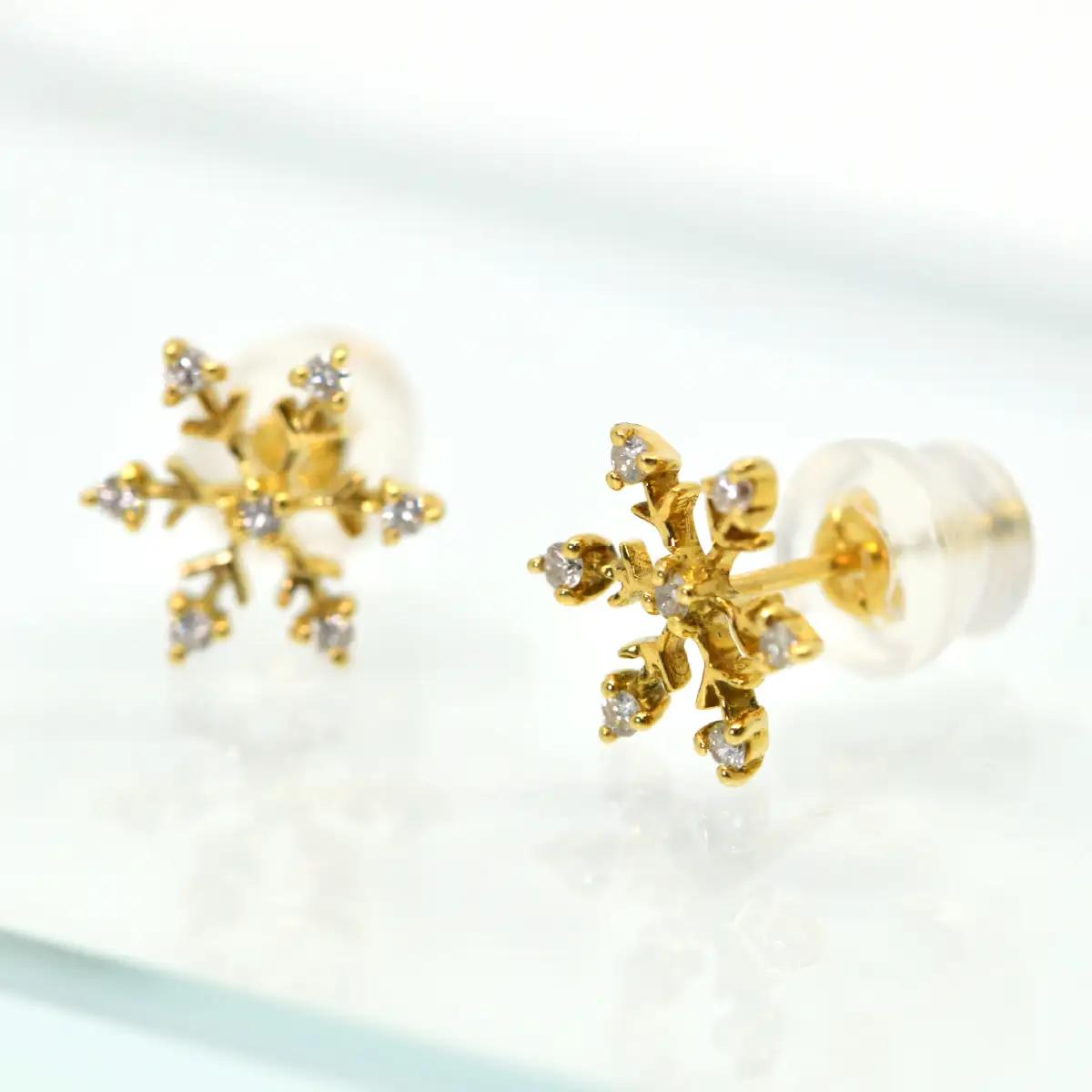 K18ダイヤブリリアントスノーピアス0.1ct　A5061 260-010