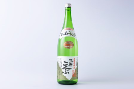 北海道 新ひだか町 三石こんぶ焼酎 1.8L