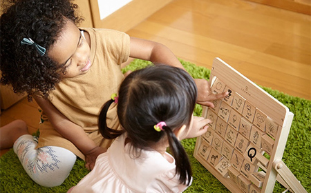 塗料を使わない檜のおもちゃ IKONIH アルファベット おもちゃ 玩具 ひのき F6Q-367