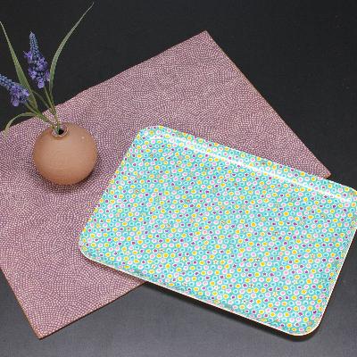 ふるさと納税 海南市 和歌山県海南市 友禅和紙トレー M 33cm 桜 金平糖 水色 2枚組 食洗機対応のお洒落なトレー |  | 01