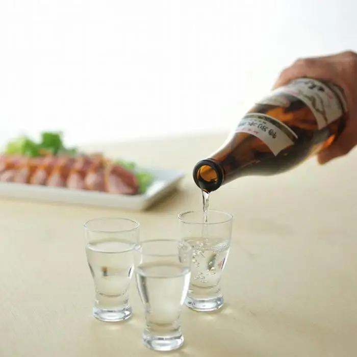 日本酒 八海山 特別本醸造 1800ml×6本【八海山 特別本醸造 一升瓶 6本 セット 日本酒 1800ml 新潟 地酒 厳選 晩酌 熱燗 お酒 酒 さけ お中元 お歳暮 贈答】