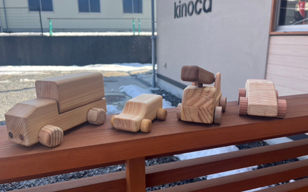 【車のタイプを選べる！】家具職人が作った 木のくるま 2個セット 島根県雲南市/有限会社三ツ和[AIDE004]