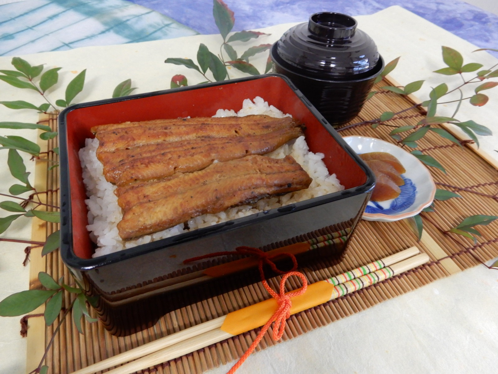 
a18-029　国産 うなぎ 蒲焼き 約100g×3袋
