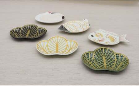 A40-251 有田焼「有田からのお福分け」縁起物の器/鯛鶴亀＆松 6点セット 幸楽窯 お正月 おせち 取り皿 小皿 豆皿 和食器 食器 深海三龍堂