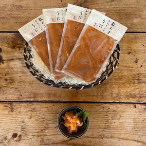 王様の塩辛 雲丹風味 4パック【あおりいか 塩辛 うに おつまみ 珍味 惣菜 海鮮 いかの塩辛 珍味 お取り寄せ 御中元 お中元 お歳暮 父の日 母の日 贈り物 日本酒 焼酎 】【神奈川県小田原市早川