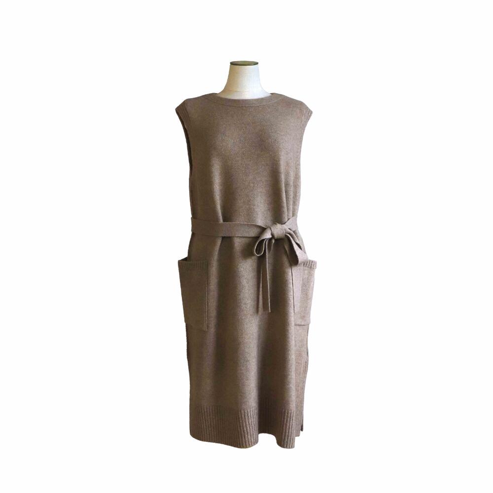 【ふるさと納税】 服 ワンピース 【ルーエンローズ】カシミヤボートネックノースリーブワンピース（ブラウン）RU-2211-07