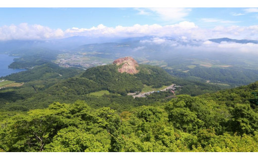 
「Toya-Usu UNESCO Global Geopark half Day Volcano Trail」２名様　（ユネスコ認定・洞爺湖有珠山ジオパーク　ボルケーノトレイル半日ツアー）

