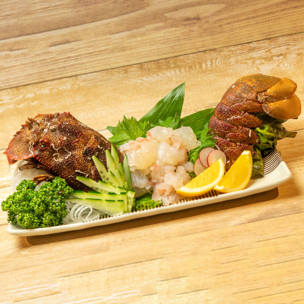 【先行受付10月下旬以降】幻の天然セミエビ　約900ｇ～１kg（サイズおまかせ）※着日指定不可※漁師のごちそうをお届け！甲殻類 海老 海鮮BBQ えび エビ せみえび 冷蔵 配送 新鮮 美味しい 希少 高級食材 故郷納税【R00678】