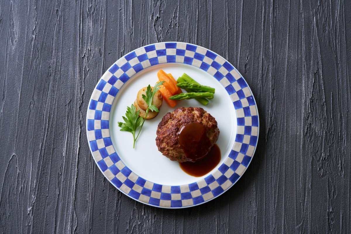 
                  【福珠窯】有田焼／銀彩染付市松縁起皿24㎝
                