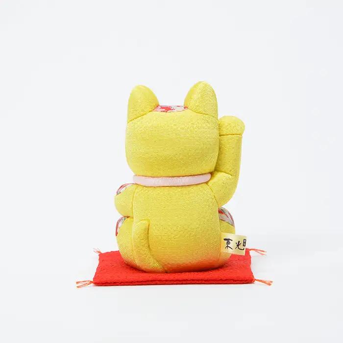 木目込人形（招き猫・風水（中）黄） | まねきねこ 猫 飾り物 人形 置物 ちりめん 伝統工芸 縁起 開運招福 千客万来 商売繁盛 金運 インテリア プレゼント 雑貨 可愛い 柿沼東光 クールジャパン