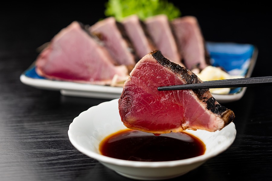 土佐沖一本釣り戻りカツオわら焼き生たたき【二節】