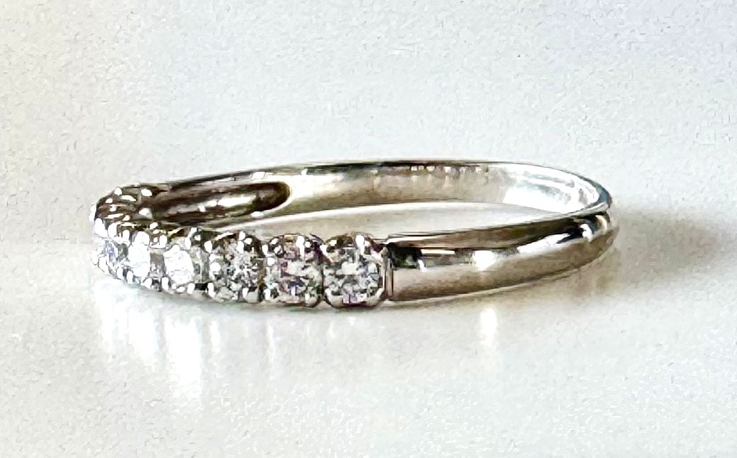 プラチナダイヤモンドリング ハーフエタニティーリング 0.30カラット 【AW-810/0007】