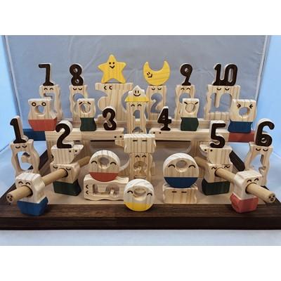 ふるさと納税 田川市 木のおもちゃ「ステージ付、コロポコ積木パズル(デラックス)1〜10」 |  | 01
