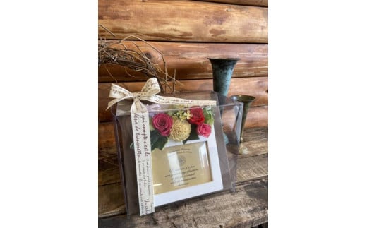 プリザーブドフラワーのフォトフレーム　【 レッド 】