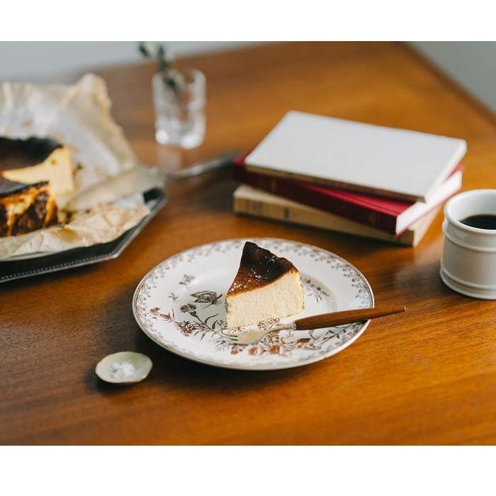 【福岡市】博多の和食屋さんが作った塩バスクチーズケーキ　5号（15cm）