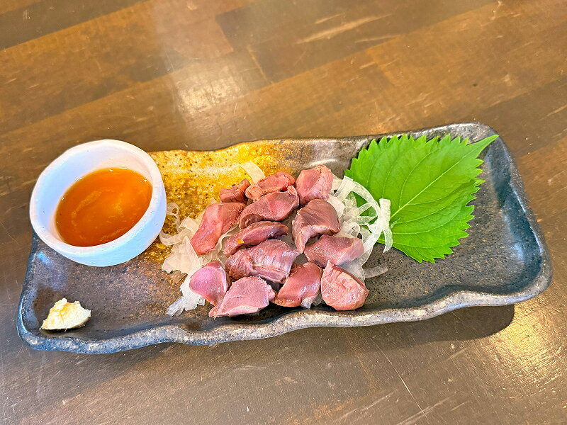 【ふるさと納税】国産鶏砂肝 低温加熱品 60g × 10袋 おつまみ 個包装 小分け パック 国産 鶏砂肝 鶏肉 鶏 砂肝 独特な食感 冷凍 低温 加熱 低温調理 流水解凍 冷蔵庫解凍 お手軽 総菜 調理 料理 時短 おかず お取り寄せ 愛知県 小牧市 送料無料