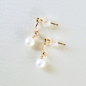 K10YG(10金) イエローゴールド パール ホワイトトパーズ ハート 揺れる ピアス  保証書付 2122 242-063-a