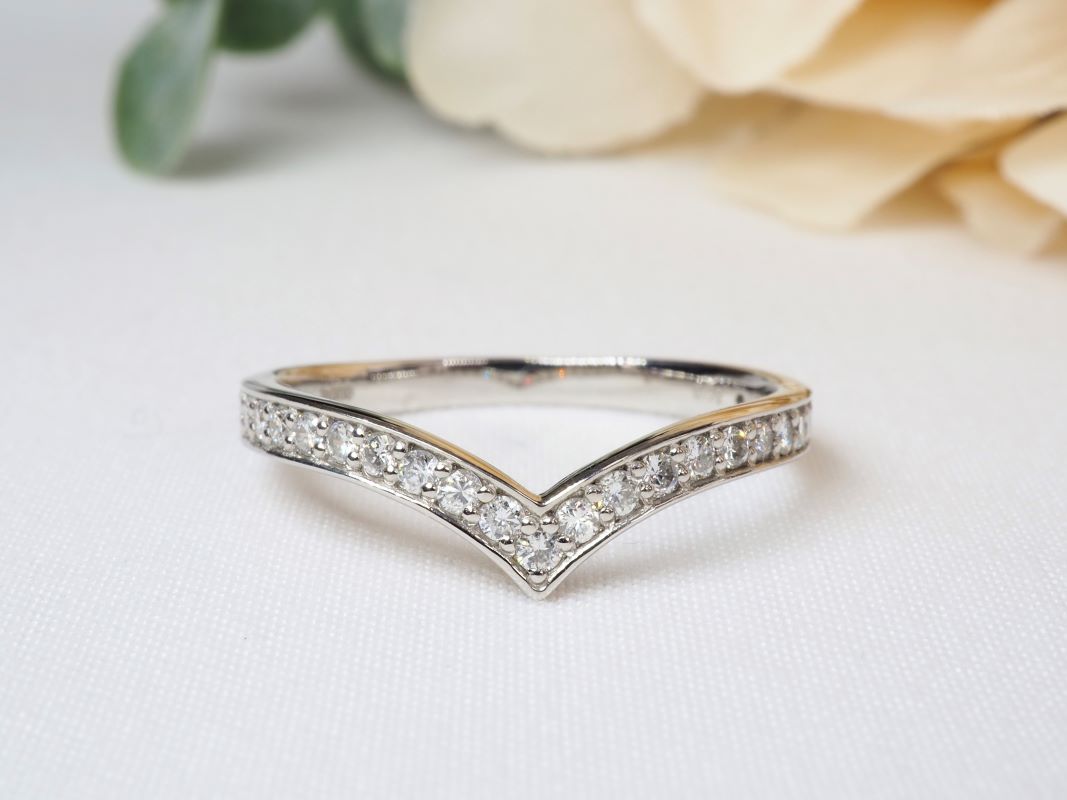 0.30ct Vラインダイヤモンドリング9551 PT