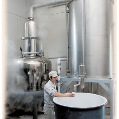 ふるさと納税 佐世保市 麦焼酎「ぎんた」25度1.8L3本　バナナのような華やかでフルーティーな香りと軽快な味わいの麦焼酎 |  | 01