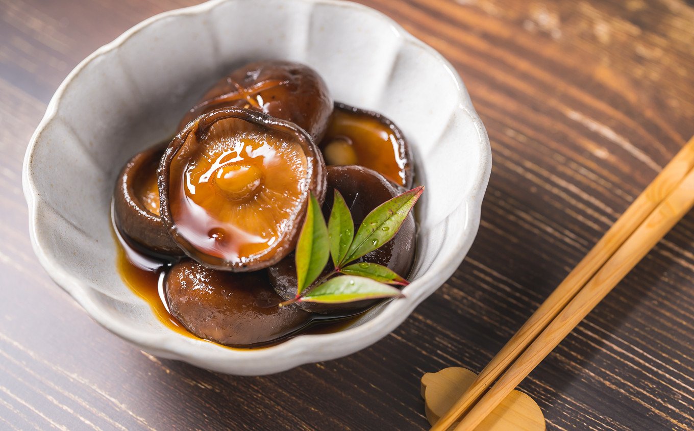 煮付けなどにもご使用いただけます。
※写真は通常サイズ（FA-2 生しいたけ）を使用。