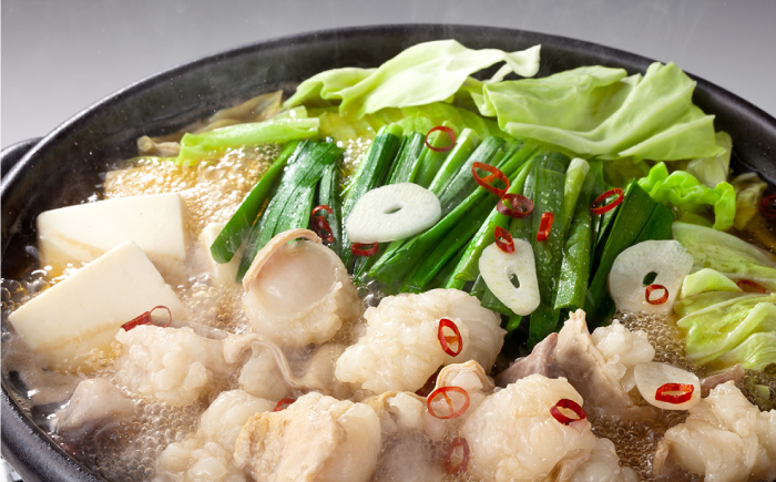 【厳選国産牛使用】博多もつ鍋 醤油味と辛子明太子 1kg (6仕切り)セット 吉富町/博多の味本舗 [BGAI028]