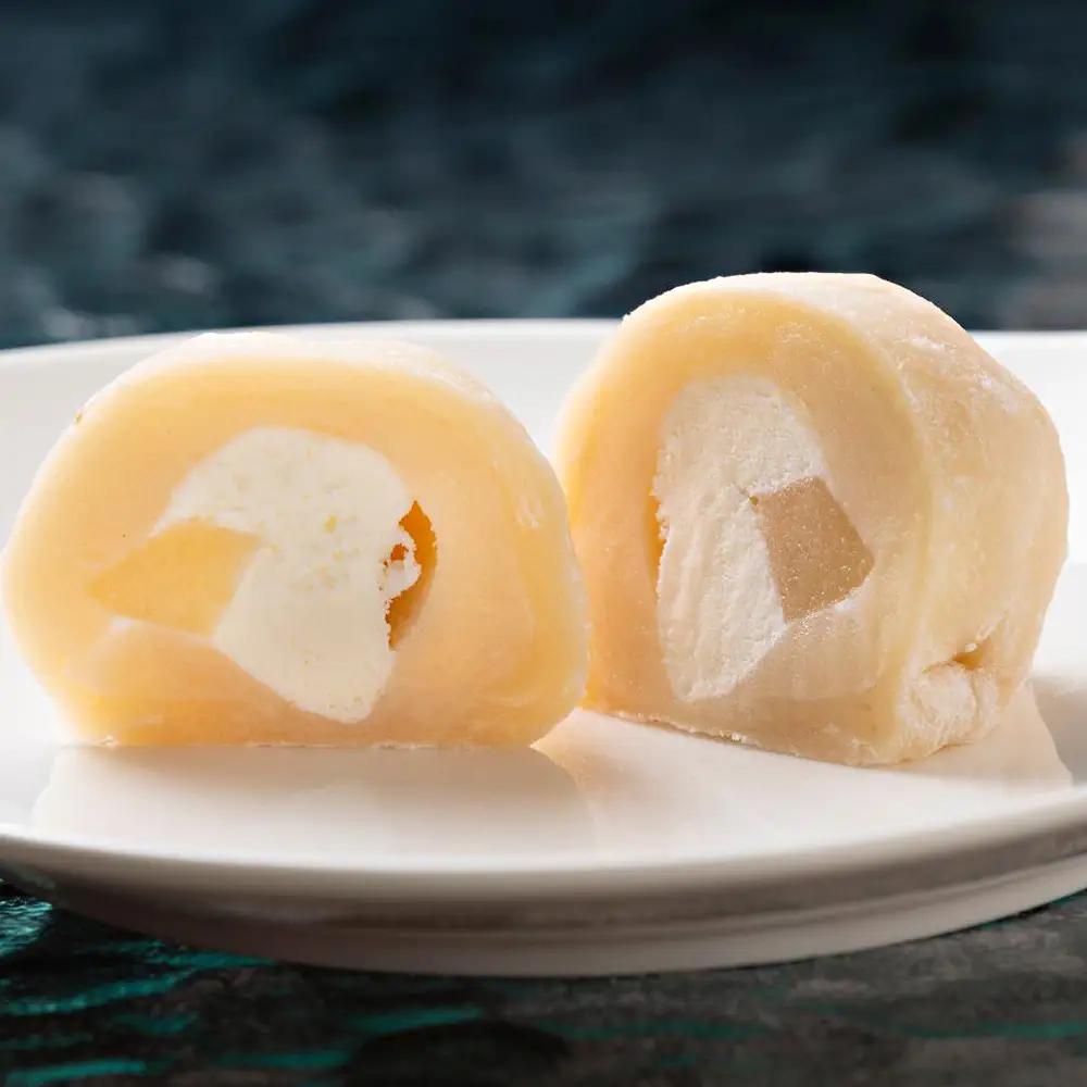 果肉と生クリーム入り生菓子「桃ふく」10個　【07301-0004】