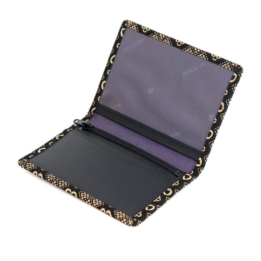 <印傳屋 上原勇七>甲州印傳 印傳屋上原勇七 免許証入れ 黒×白 巳柄