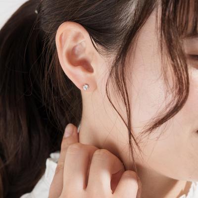 ふるさと納税 甲府市 Pt900 ダイヤモンドスタッドピアス(0.6ct) 40-2377 |  | 03