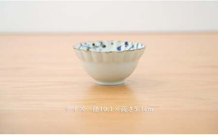有田焼 シックな花型小鉢絵変わり 3点セット【皓洋窯】和食器 食器 器 うつわ 小鉢 ボウル 3柄セット 花形 シンプル 3個セット 手描き 染付 dl015