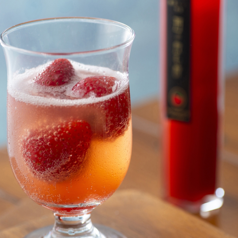 極上苺酢・愛成ベリー　驚くほどの甘さと瑞々しさ！大粒苺と自然の力でつくった極上いちご酢。_イメージ2
