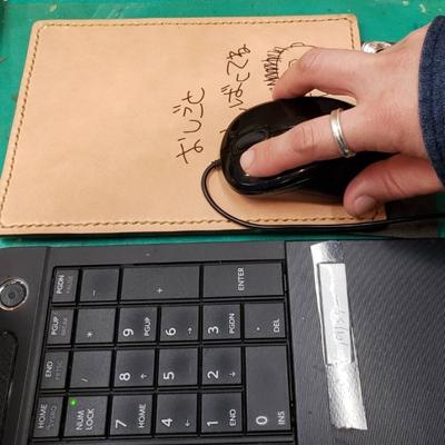ふるさと納税 唐津市 高級ヌメ革使用　オリジナルマウスパッド |  | 02