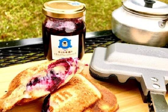 【母の日】【湯布院 熊谷牧場・雛戸】無農薬で育てたくまさんのブルーベリーソース 4本セット