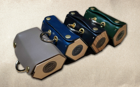 イタリア製 本革使用 マルチケース ブラック×ケヤキ 手作り 岐阜県産 岐阜市 / Kame´s crafts 亀藝[ANGX001]