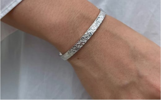 Moon Surface Bangle メンズ Lサイズ バングル ブレスレッド おしゃれ デザイン アクセサリー メンズ 藤沢市 神奈川県