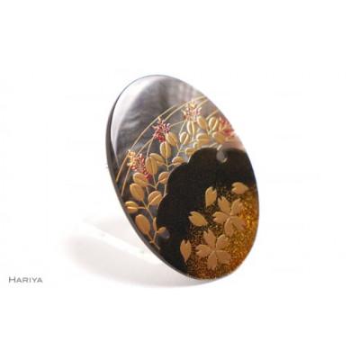 ふるさと納税 加賀市 春秋蒔絵黒蝶貝ブローチ |  | 01