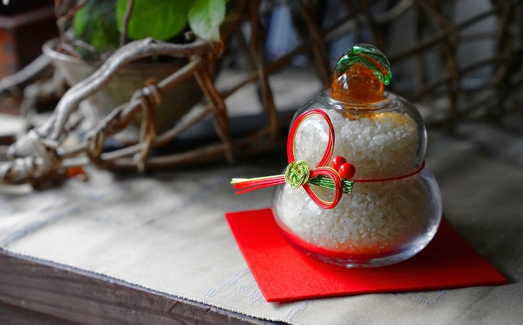 お米の入るかがみもち ガラス細工 正月飾り