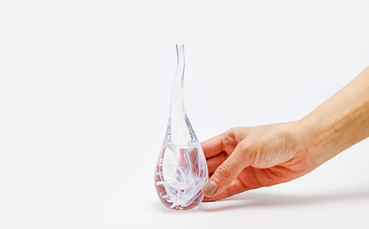 ＜ガラス作家 橋本倫礼＞花器「生い立つ」(小) 硝子 ガラス 花器 花瓶 橋本倫礼 贈り物 ギフト  工芸品 F6L-1243